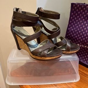 Stunning brown leather sandals 👡 made in Italy size 38